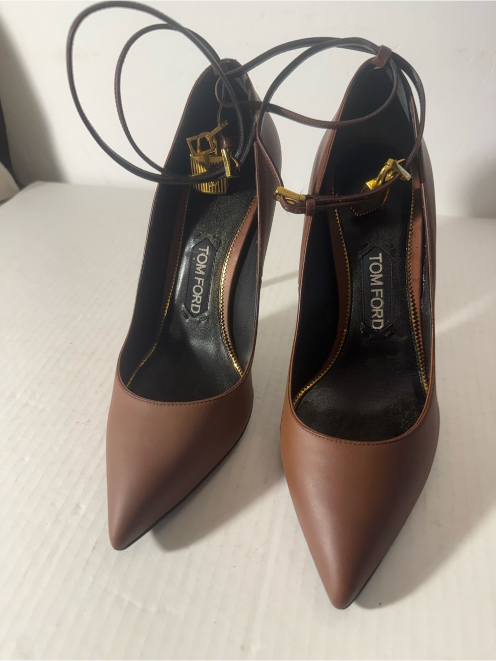 Tom Ford Brown Pointed Leather Ankle-Strap Pumps Size: 39